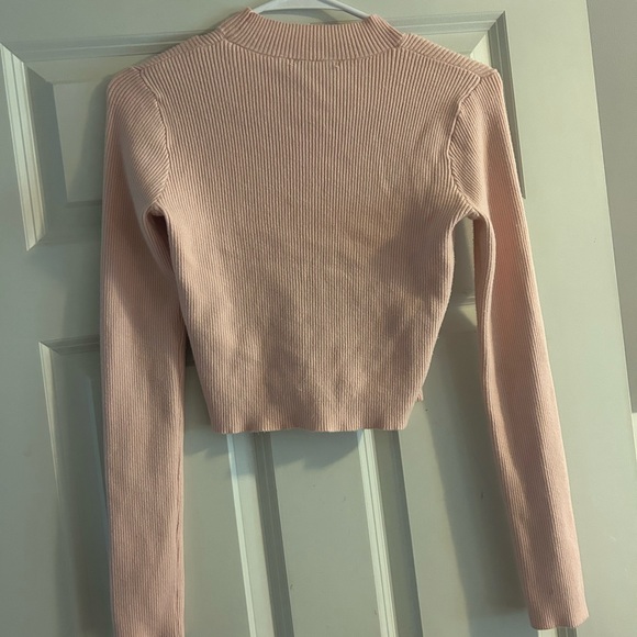 Brandy Melville Pink Sweater Long Sleeve Mock-neck Slightly Cropped Fit - Picture 3 of 3